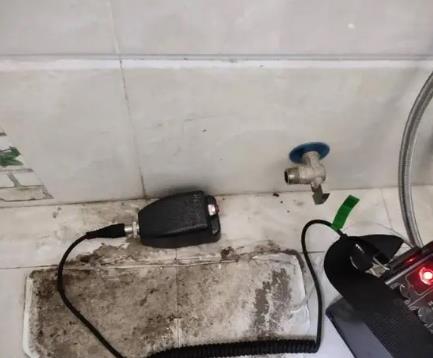 裕安屋顶漏水维修公司分享下卫生间漏水的危害及解决方法